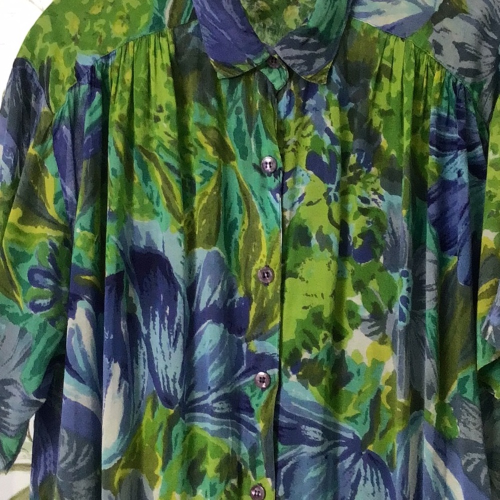2 piece Express Floral Green and Blue Button-Up set.  Small. - Picture 2 of 11